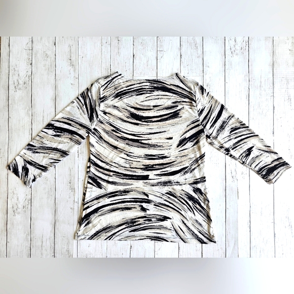 JM Collection Black & White Soft Stretchy Abstract Half Sleeve Top Blouse Size M - Picture 5 of 8